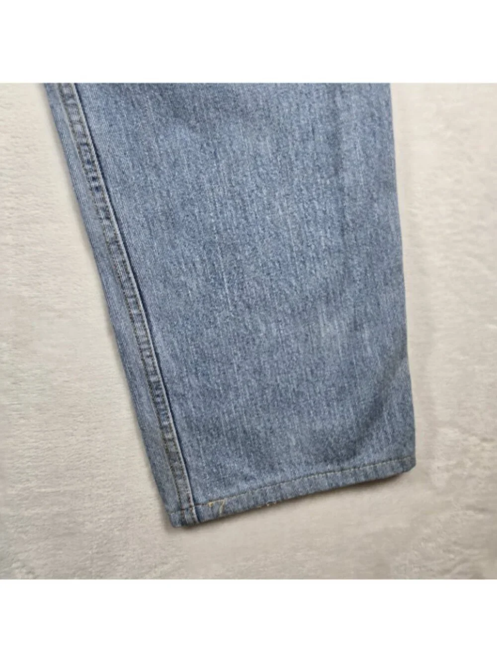Levis 550 Jeans Men's 33x36 Relaxed-Fit Light Stone-Wash Blue Denim